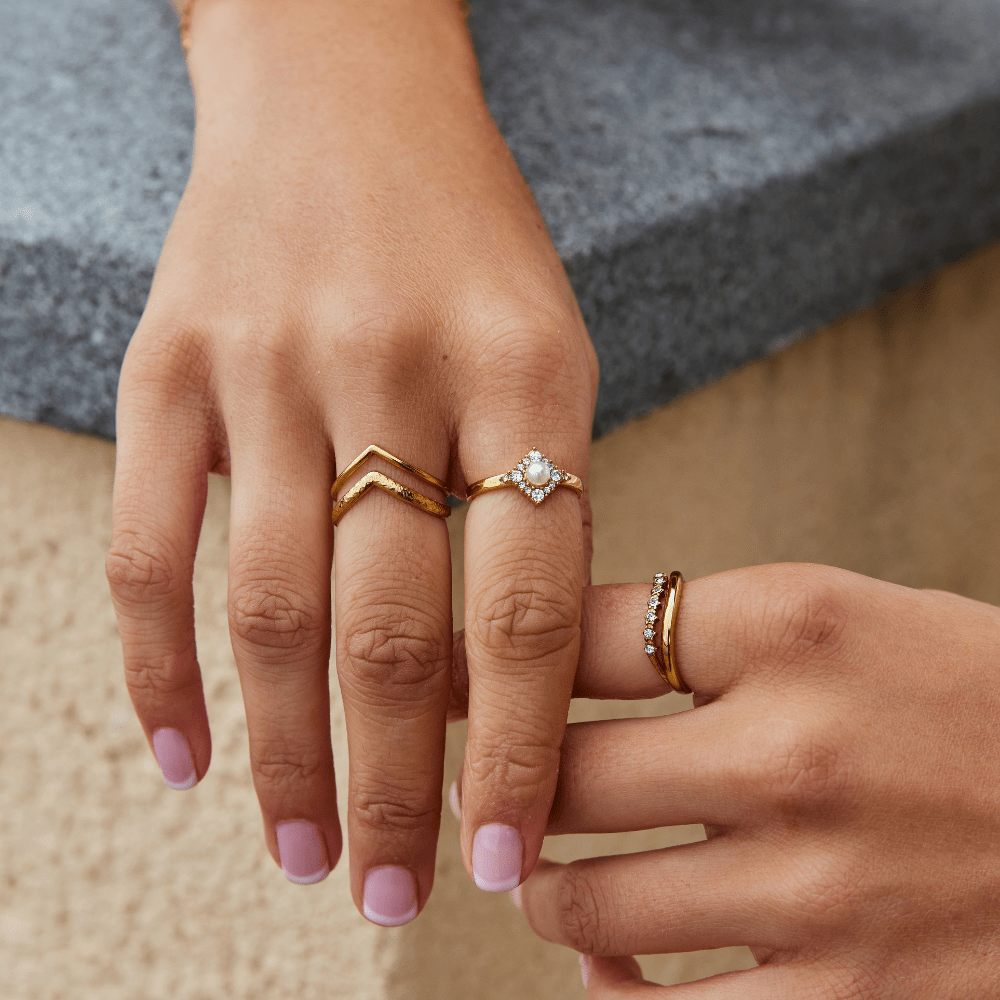 Anillo Eterno de Perla y Cristal