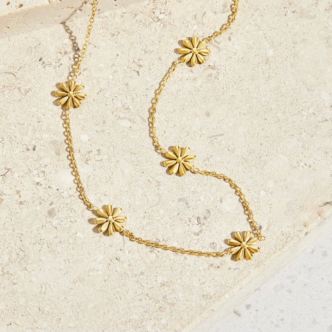 Collar de Oro 18K Flower Power